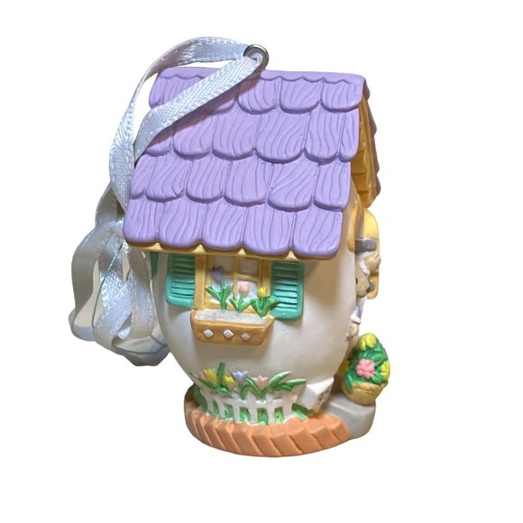 Hallmark Keepsake Ornament Apple Blossom Lane 1995 - Picture 5 of 13